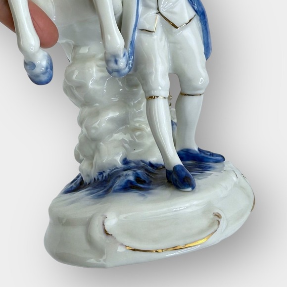 Vintage Porcelain Horse Rider & Handler Figurine Blue White Gold Trim 9 Inch - Picture 12 of 16